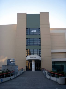 San Francisco Devlet Üniversitesi - Güzel Sanatlar Binası