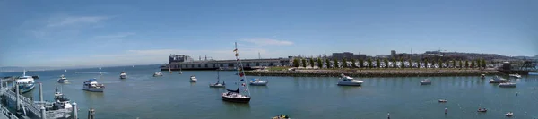 McCovey Cove fill with kayaks, boats, and people — Stock Photo, Image