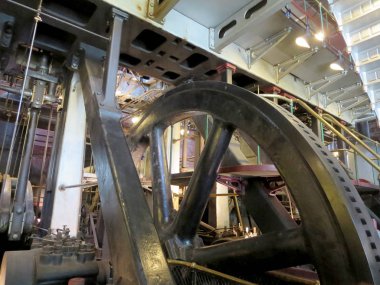 Tarihi Waterworks Müzesi içinde büyük dişliler