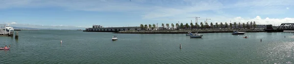 McCovey Cove fill with kayaks, boats, and people outside AT&T Pa — Stock Photo, Image