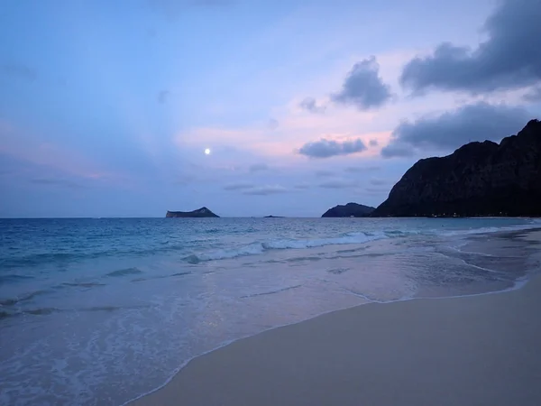 Waimanalo Strand bei Vollmond — Stockfoto