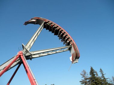 Büyük Amerika teması nda sallanan Lunapark Korsan gemi yolculuğu 