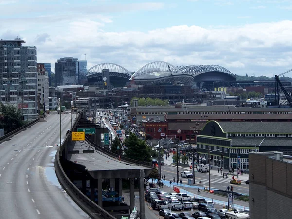 Afbreken van de staat route 99 en de Seattle Seaboard leidende Tow — Stockfoto