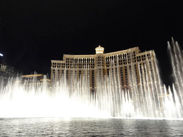 Fuentes de Bellagio por la noche — Foto de Stock