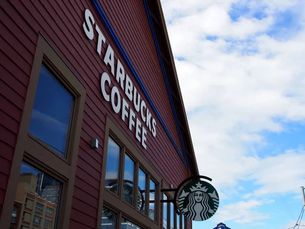 Sign for Starbucks Coffee — Stock Photo, Image