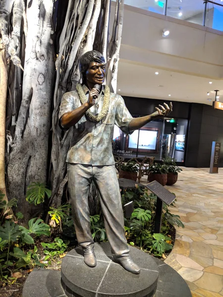 Statua Don Ho all'interno della Piazza del Mercato Internazionale — Foto Stock