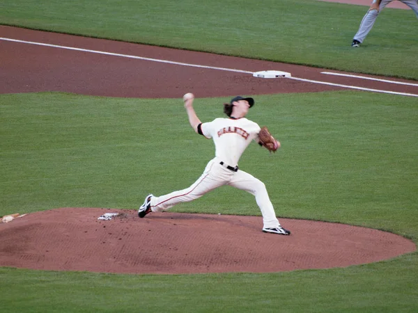 Gigantes dos veces ganador del premio Cy Young Tim Lincecum da un paso adelante —  Fotos de Stock