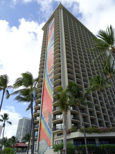 Waikiki Mayo 2017 Waikiki Rainbow Tower Una Torre Pisos Reconocida —  Fotos de Stock