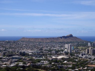 Elmaskafa, Kapahulu, Kahala, Kolaj ve Hawaii 'deki Pasifik Okyanusu' nun havadan görünüşü. Temmuz 2017.
