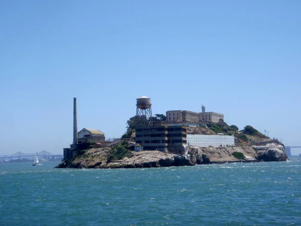 Ilha Alcatraz Com Farol Prisão Vista Bom Dia Baía São — Fotografia de Stock