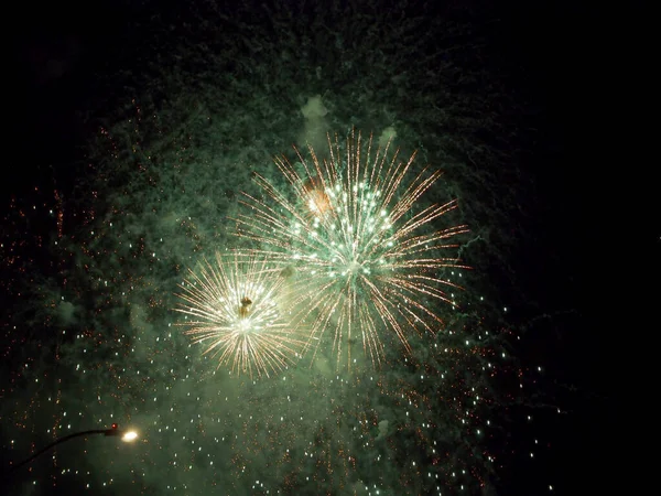 Honolulu Junio 2019 Friday Night Waikiki Los Fuegos Artificiales Color —  Fotos de Stock