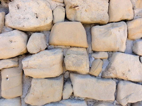 Santa Barbara, Kaliforniya 'da Behigh Stone Wall.