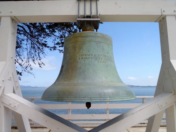 Station Immigration Américaine Angel Island Bell Fabriqué 1910 Dans Baie Images De Stock Libres De Droits