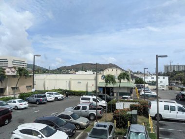 Honolulu - 13 Temmuz 2018: Gıda Havacılığı, otopark ve Punchbowl Krateri. 