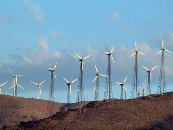 Moderni Mulini Vento Girano Sulle Colline Della California — Foto Stock