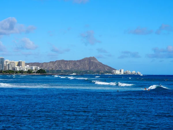 Honolulu Augustus 2017 Mensen Surfen Het Water Bij Kewalo Basin — Stockfoto
