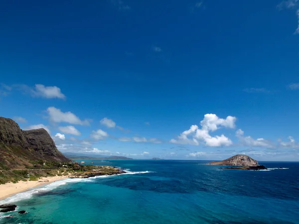 Aerial Waves Crash Makapuu Beach Koolau Range Mountains Looking Waimanalo — Stock Photo, Image