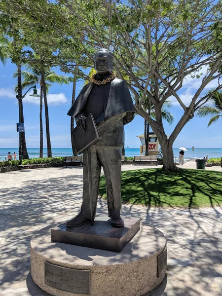 Waikiki Augustus 2018 Prins Kuhio Standbeeld Bedekt Met Lei Waikiki — Stockfoto