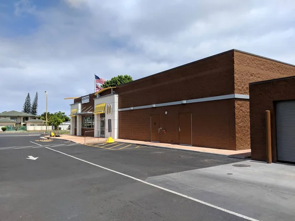 Honolulu Julio 2018 Mcdonalds Store Con Banderas Estatales Estados Unidos —  Fotos de Stock