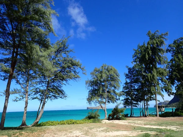 Waimanalo Beach Park Lifeguard Stand Ocean Manana Rabbit Island Distance — Stock Photo, Image