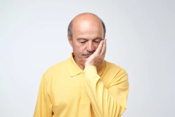 Retrato Perto Chateado Preocupado Triste Deprimido Cansado Homem Negócios Ele — Fotografia de Stock