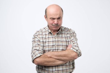 Komuta sizde rahatsız ederken onun lopları.