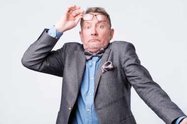 Şüpheli komuta sizde emin değilseniz ve üzgün