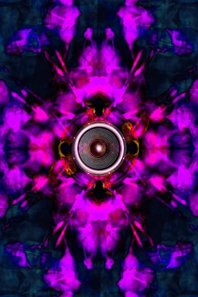 Musik Lautsprecher Auf Einem Farbenfrohen Pinkfarbenen Hintergrund Mit Psychedelischem Muster — Stockfoto