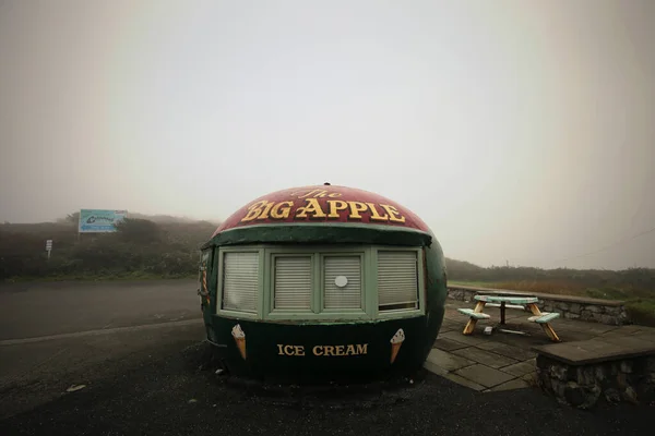 Big Apple Mumbles Swansea South Wales Out Season Early Morning — Stock Photo, Image