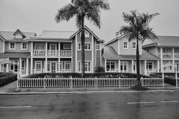 Monochromes Reportagefoto Schöner Häuser Einem Dorf Auf Der Insel Samana — Stockfoto