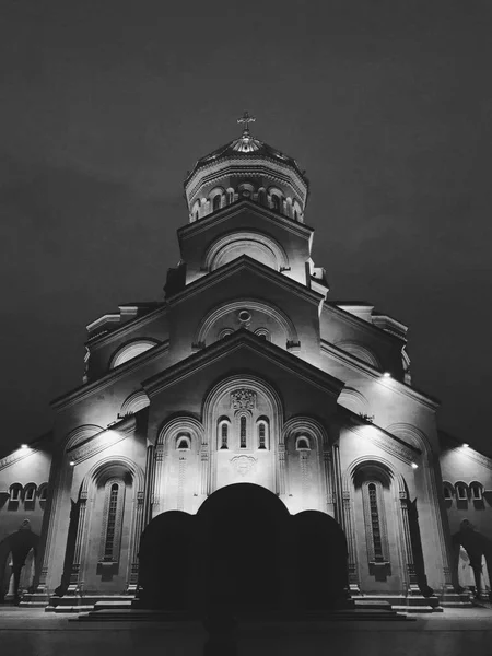 Kathedrale Der Heiligen Dreifaltigkeit Tiflis Kirche Von Tsminda Sameba Nachts — Stockfoto