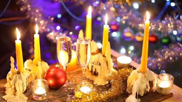 Art kellemes karácsonyi ünnepeket és boldog új évet, pezsgővel és gyertyák