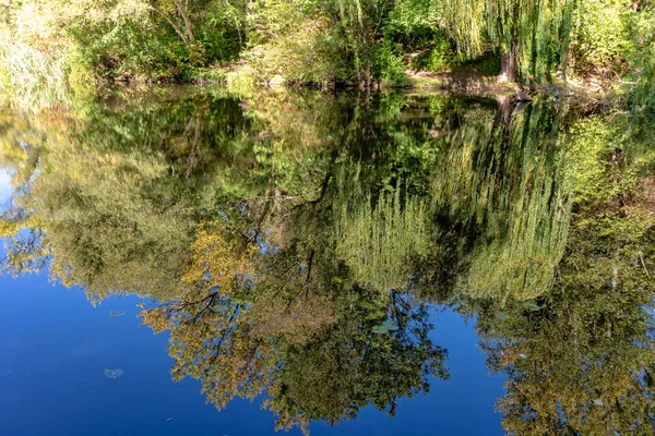 Ricklinger Kiesteiche in Hannover Lower Saxony — Stock Photo, Image