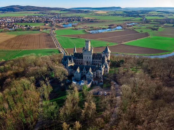 Hrad Marienburg nedaleko Hannoveru na jaře — Stock fotografie