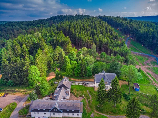 Herrenhaus in Altenberg in Sachsen an der Skipiste — Stockfoto