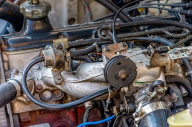 Arabadan motor bloğu