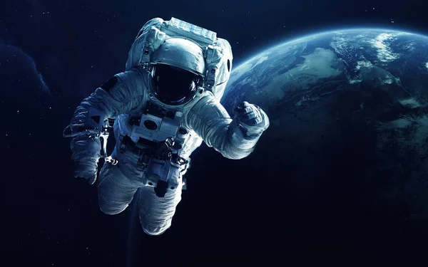 Astronaut Front Earth Planet Elements Image Furnished Nasa — Stock Photo, Image