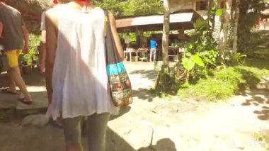 Ekvador yağmur ormanlarında Laguna Azul Köyü'nde aşağıdaki Turizm