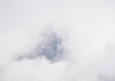 görkemli bulutlu gökyüzü doğal görünümünü