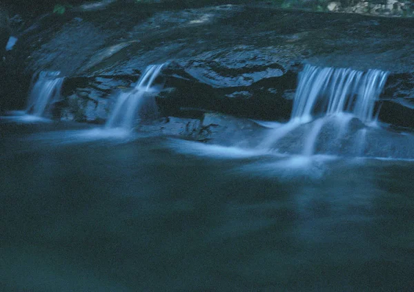 Rivière Montagne Avec Eau Claire — Photo