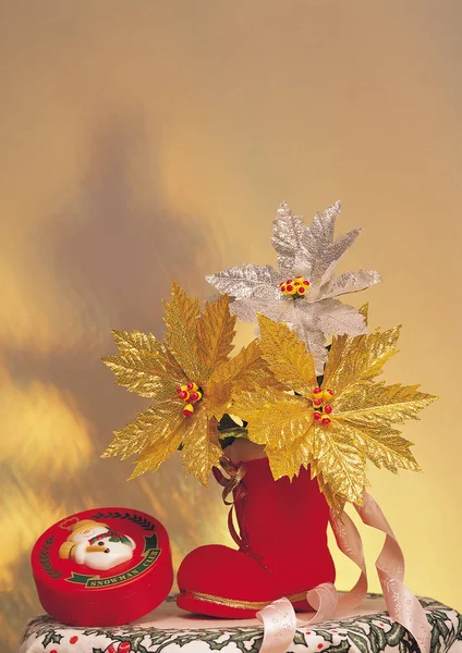 Ωραία Χειμωνιάτικη Σύνθεση Πολύχρωμο Φόντο Για Χριστούγεννα Την Πρωτοχρονιά Ευχετήρια — Φωτογραφία Αρχείου