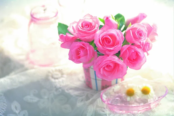 Крупный План Букета Цветущих Роз — стоковое фото