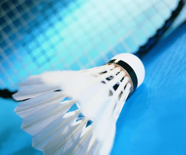 Vista Vicino Della Racchetta Badminton Dei Volani — Foto Stock