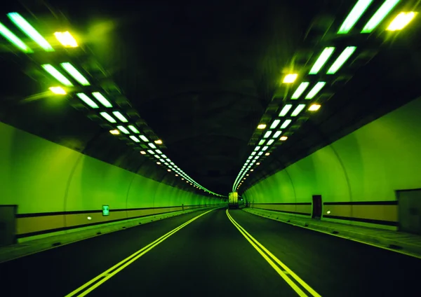 Tunnel Natten Ljus Bakgrunden — Stockfoto