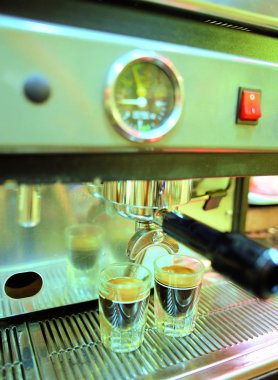 kahve makinesinin görünümü yakın