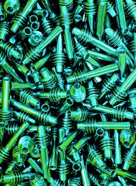 Modern fabrika ve endüstriyel arkaplan üzerindeki makine nesnelerine yakın çekim 