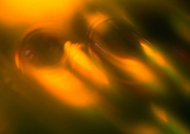 Yüksek kontrastlı ışıkları olan renkli soyut arkaplan