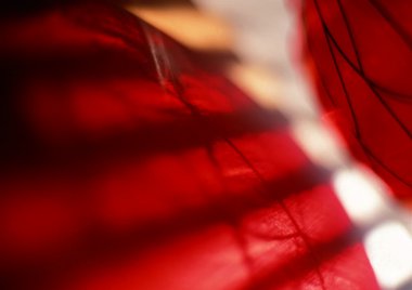 Yüksek kontrastlı ışıkları olan renkli soyut arkaplan