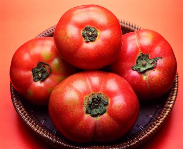 新鲜和健康西红柿的包装 — 图库照片