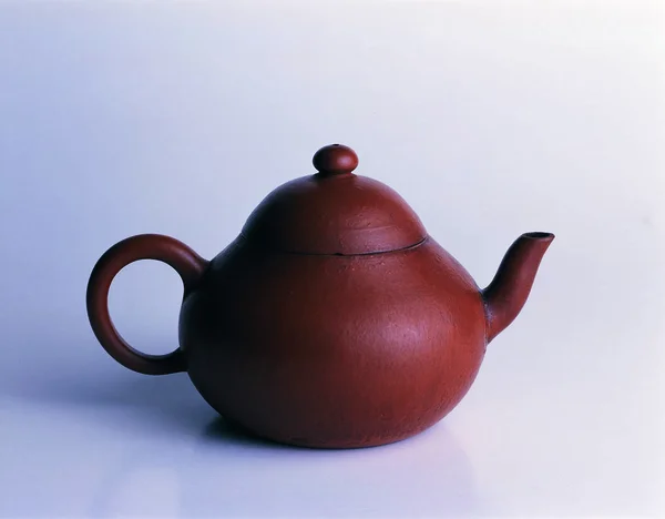 Chinesische Teekanne Auf Weißem Hintergrund — Stockfoto